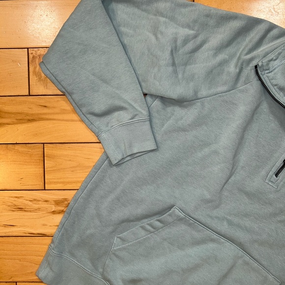 nike 1/4 zip size  small - Picture 3 of 4